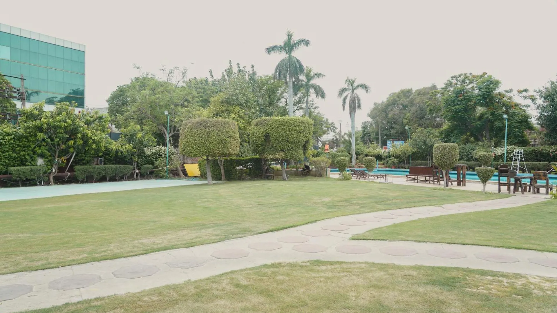 מלון גורגאון Goa Country Club