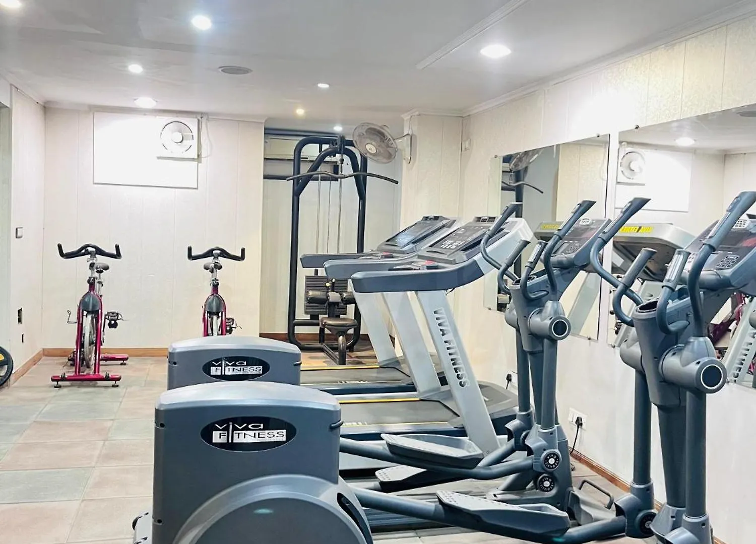 מלון גורגאון Goa Country Club