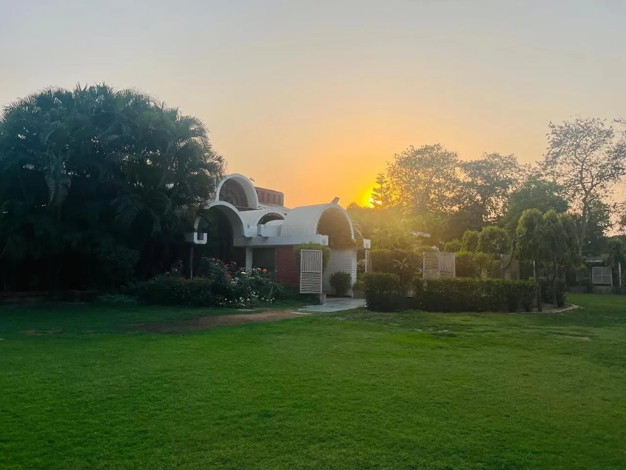 Goa Country Club Hotel Gurgaon