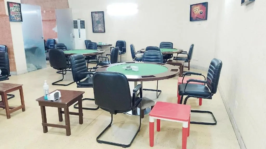 Goa Country Club Hotel Gurgaon Indien