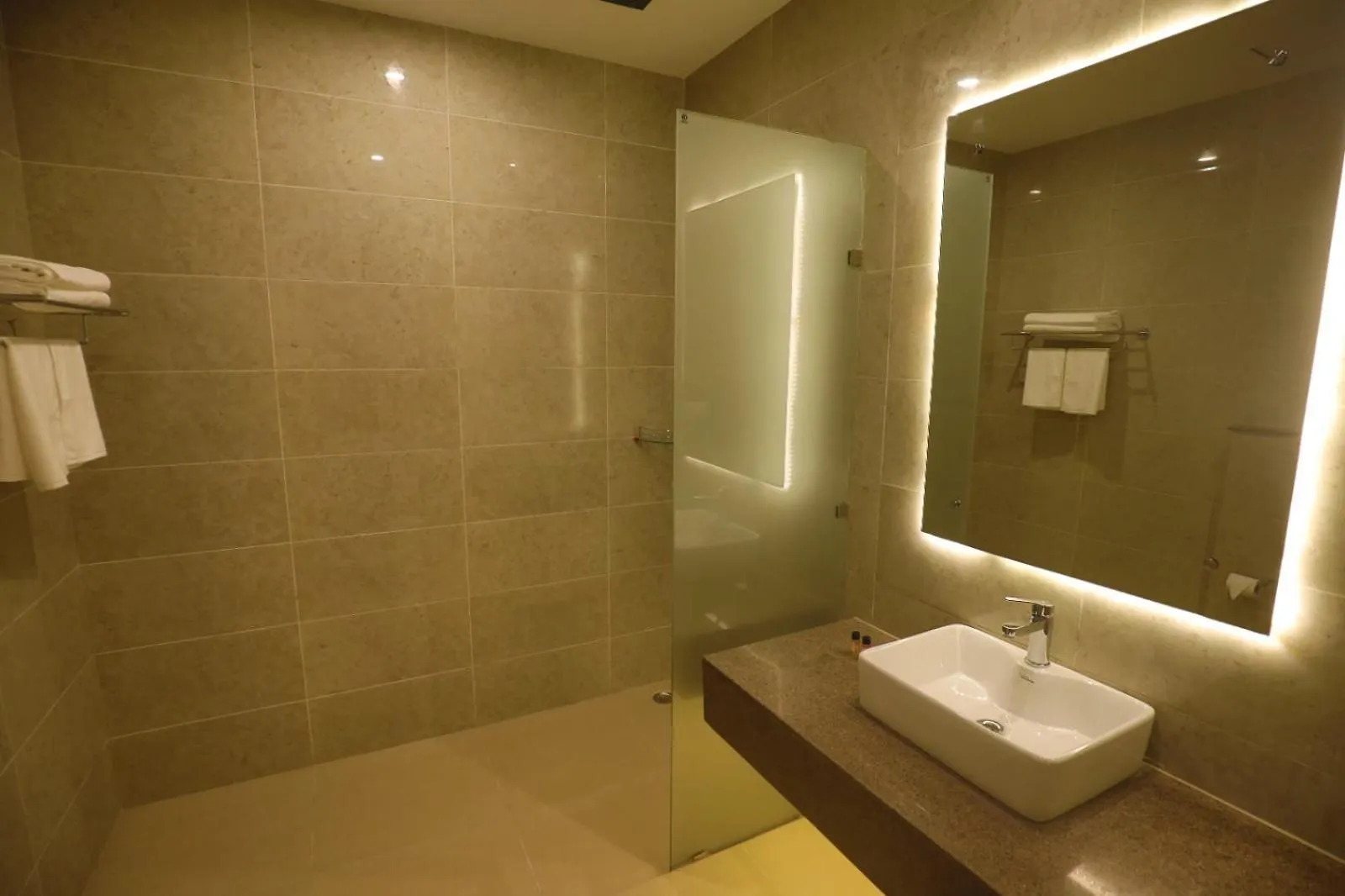Goa Country Club Hotel Gurgaon